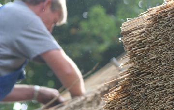 professional Hyndburn Bridge thatchers